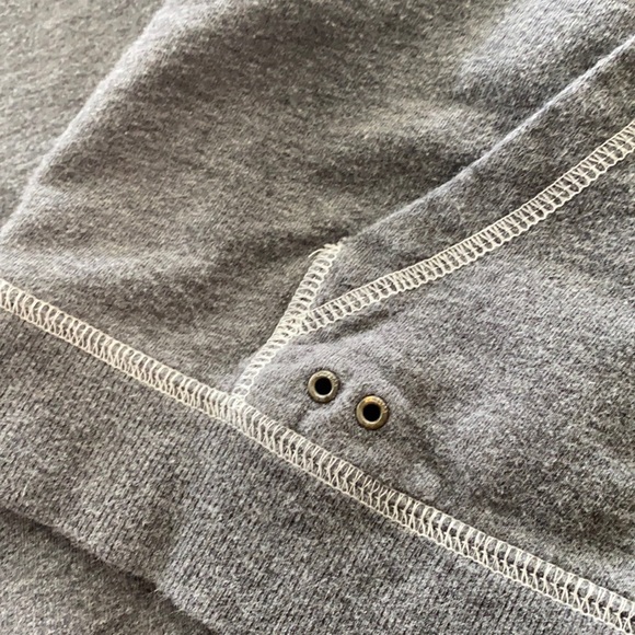 Converse  V-Neck Hoodie - Picture 4 of 7